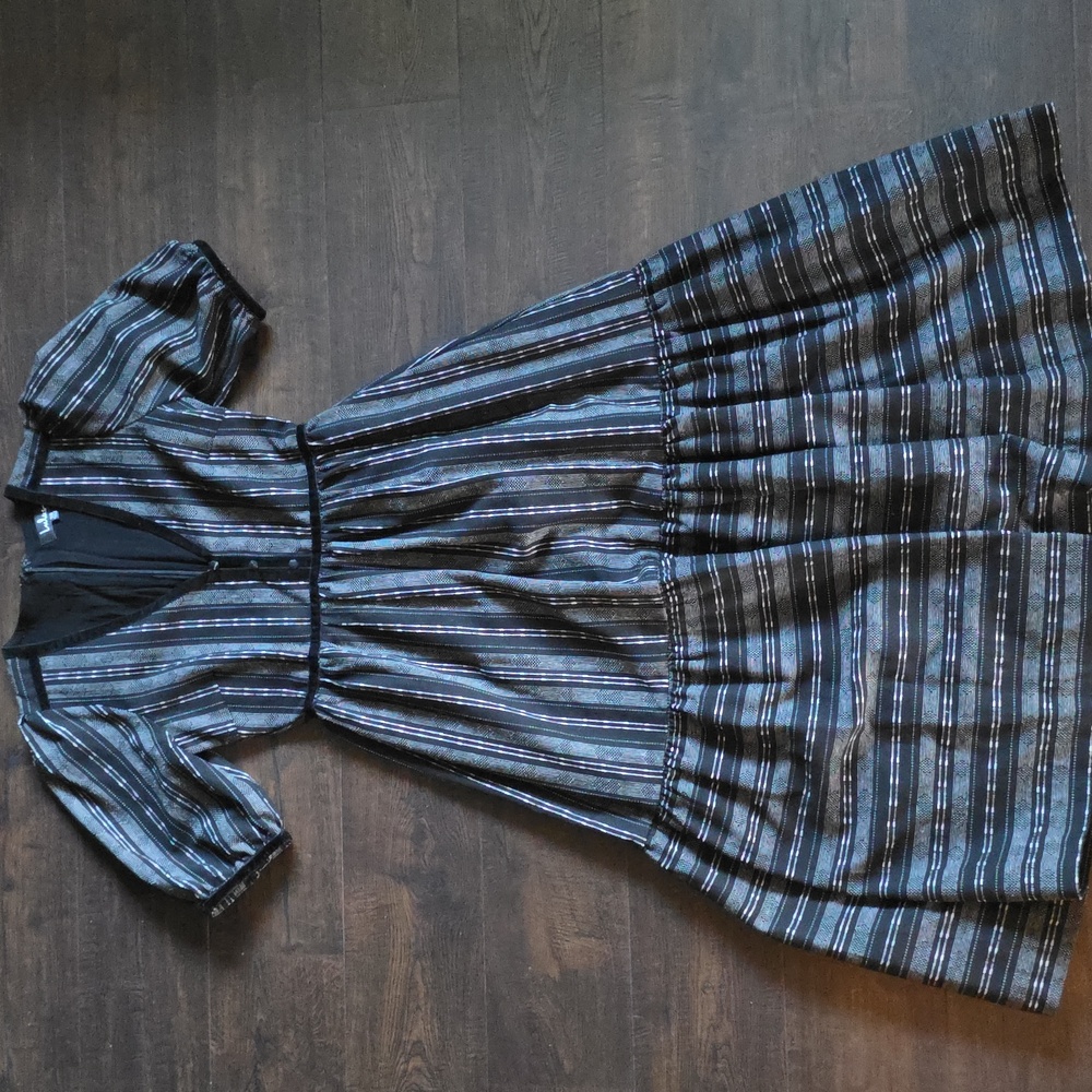 Lulu's Black Striped V-Neck Midi Dress